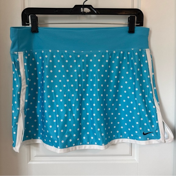 Nike Turquoise Polka Dot Skort - Picture 1 of 8
